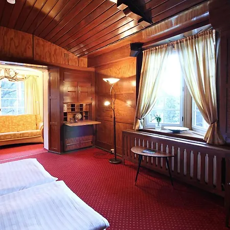Nejcr Hotel *
